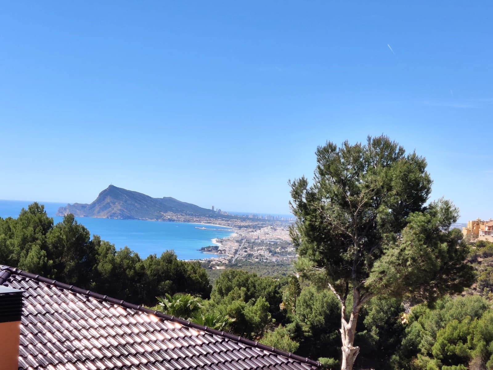 4 soveværelse Villa til salg i Altea med swimmingpool garage - € 1.590.000 (Ref: 9777323)