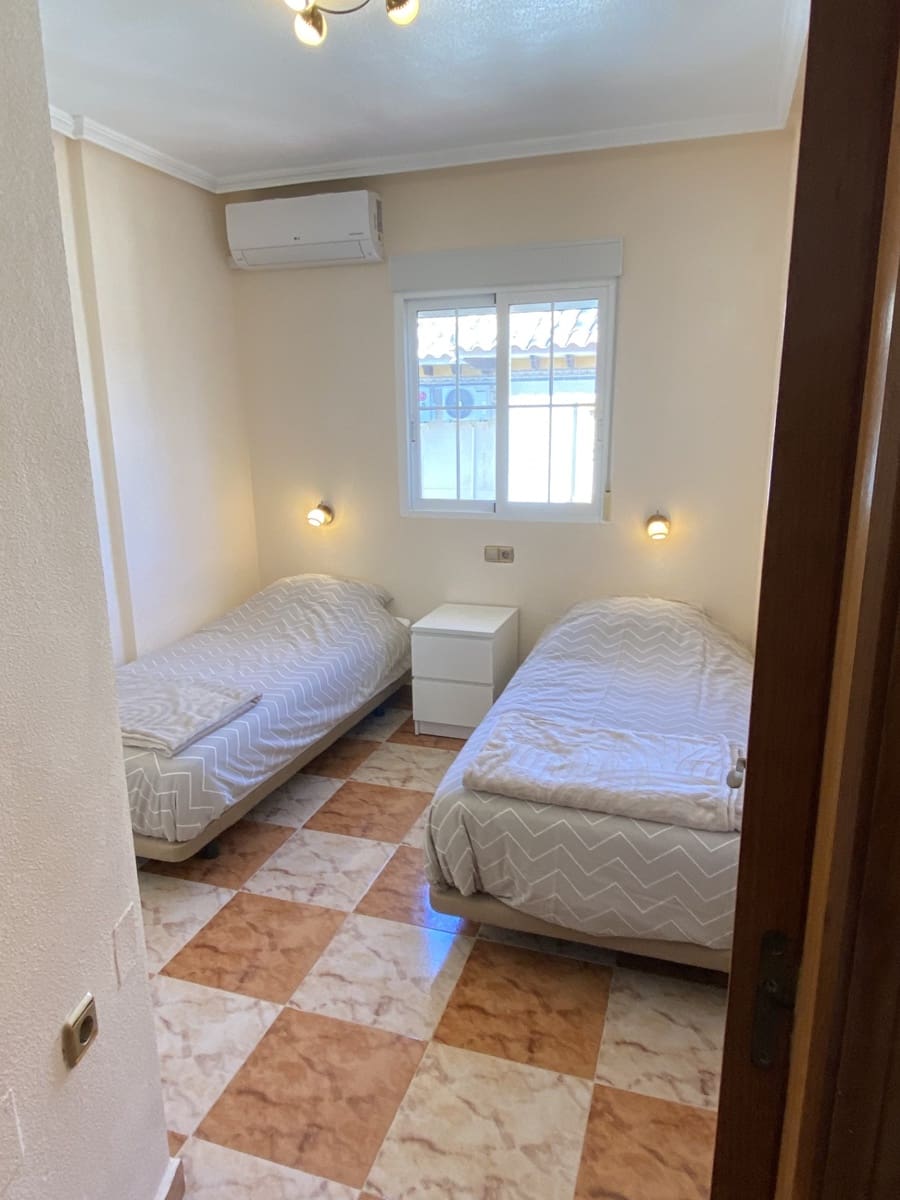 2 bedroom Bungalow for sale in Orihuela Costa with pool garage - € 229,000 (Ref: 9783774)