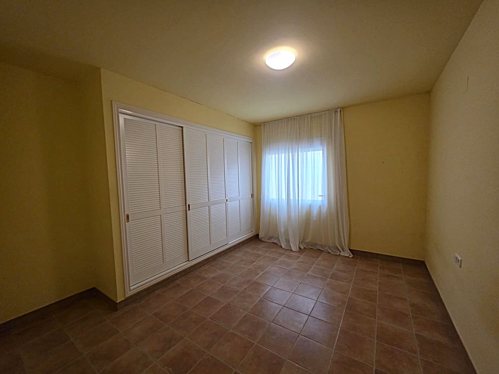 4 sypialnia Willa na sprzedaż w Altea z basenem garażem - 849 000 € (Ref: 9820985)