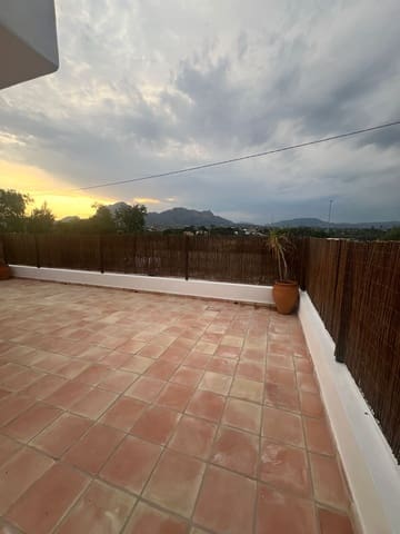 3 camera da letto Bungalow da affittare in Albir, Alfaz del Pi / L'Alfàs del Pi con garage - 1.600 € (Rif: 9911828)