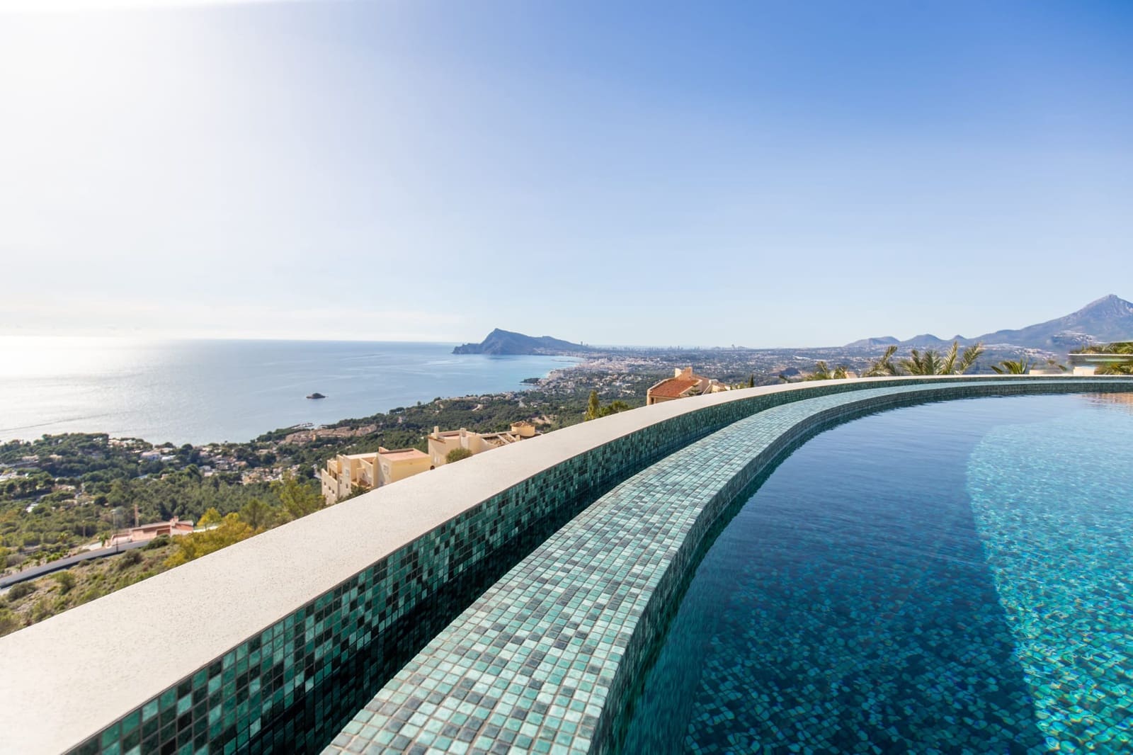 5 slaapkamer Villa te koop in Altea met zwembad garage - € 3.650.000 (Ref: 9911914)