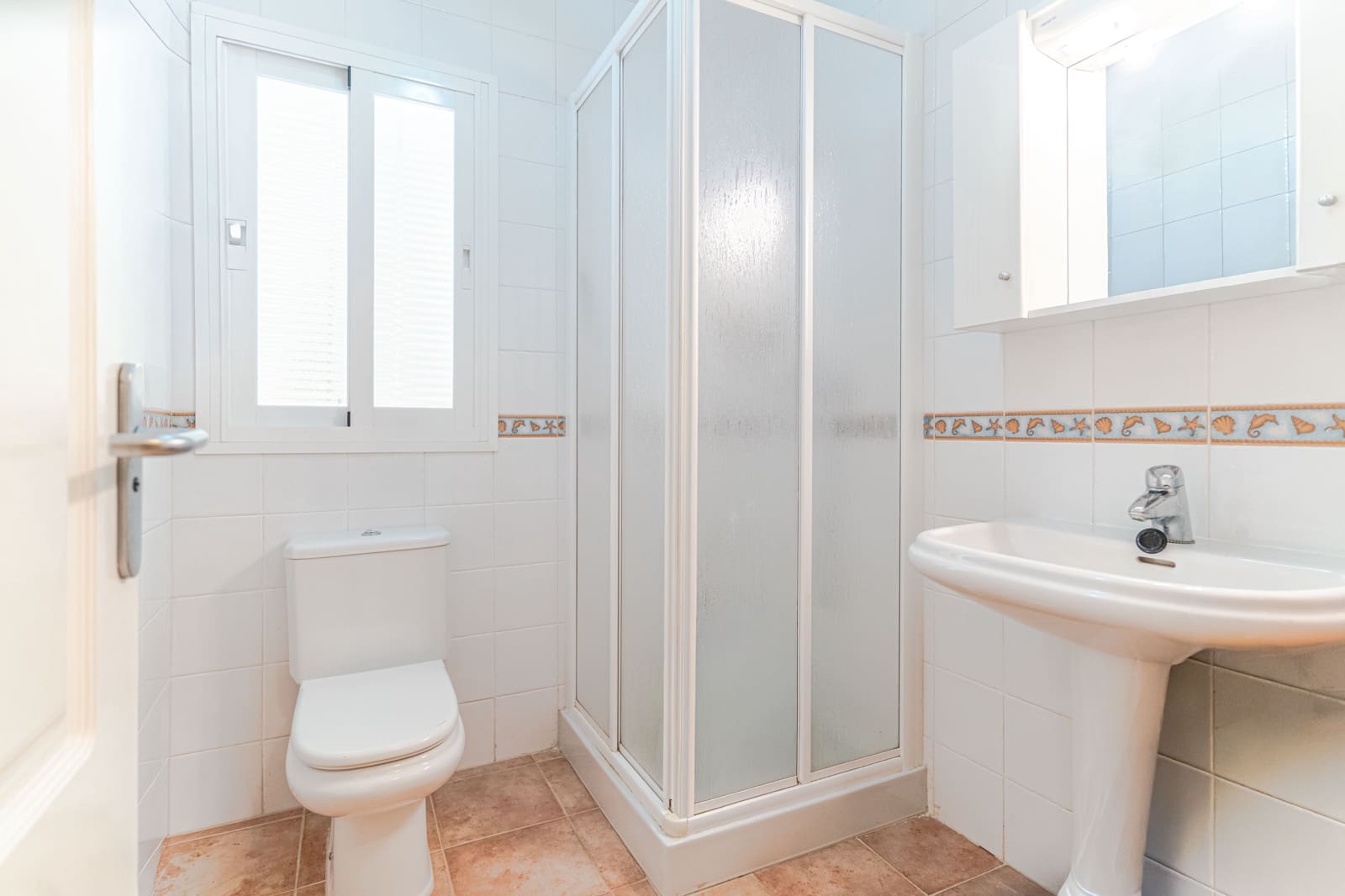 2 bedroom Flat for sale in Calahonda with garage - € 189,900 (Ref: 10042197)