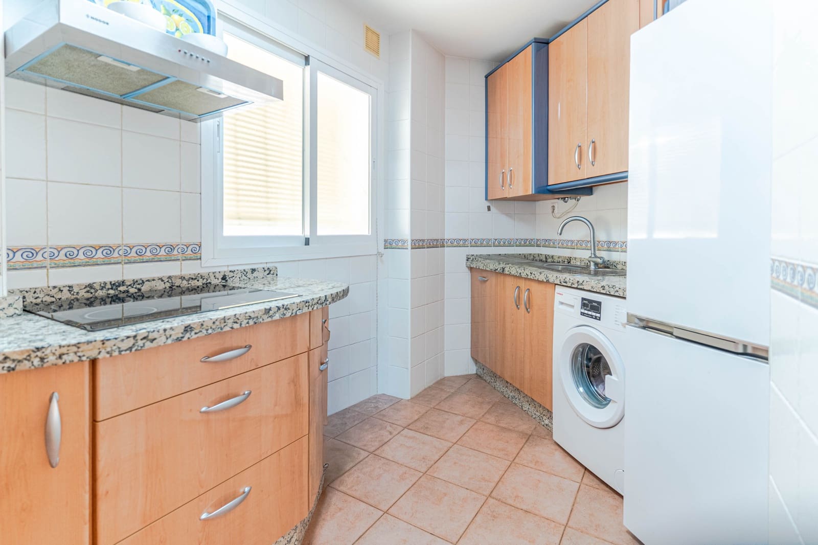 2 bedroom Flat for sale in Calahonda with garage - € 189,900 (Ref: 10042197)
