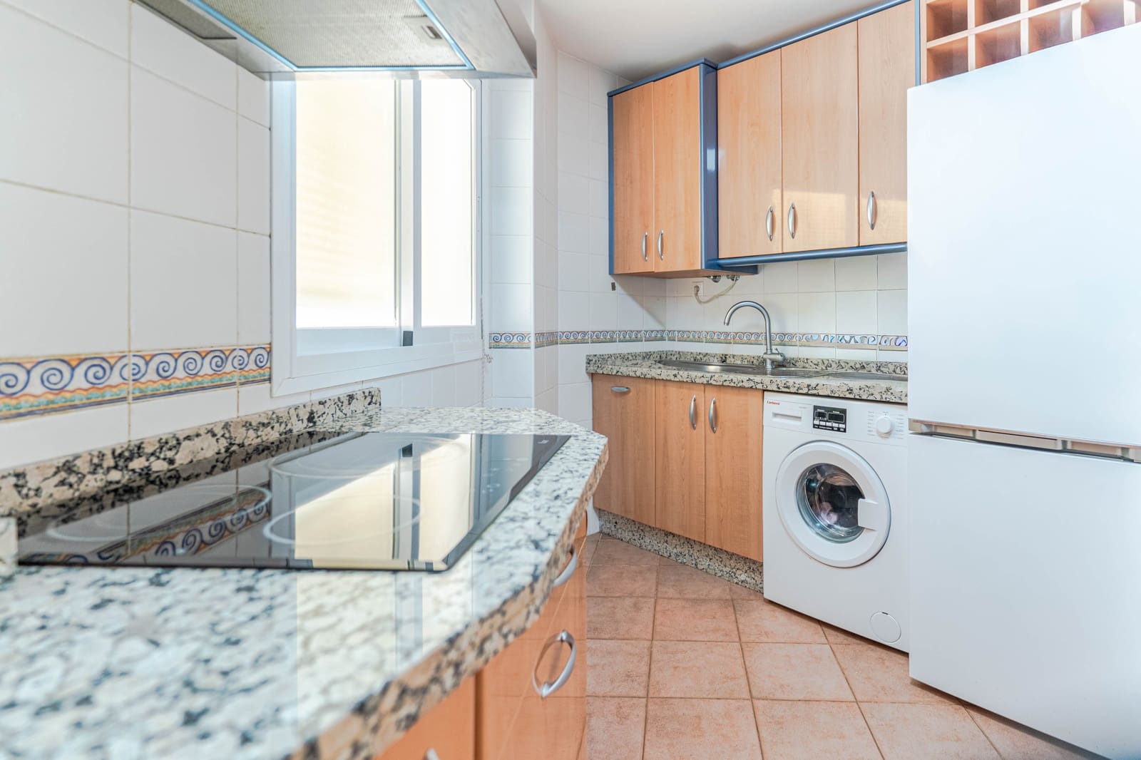 2 bedroom Flat for sale in Calahonda with garage - € 189,900 (Ref: 10042197)