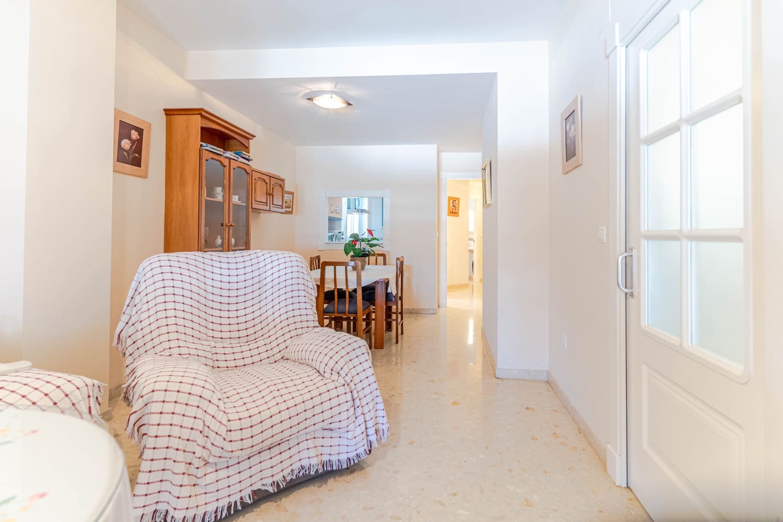 2 bedroom Flat for sale in Calahonda with garage - € 189,900 (Ref: 10042197)