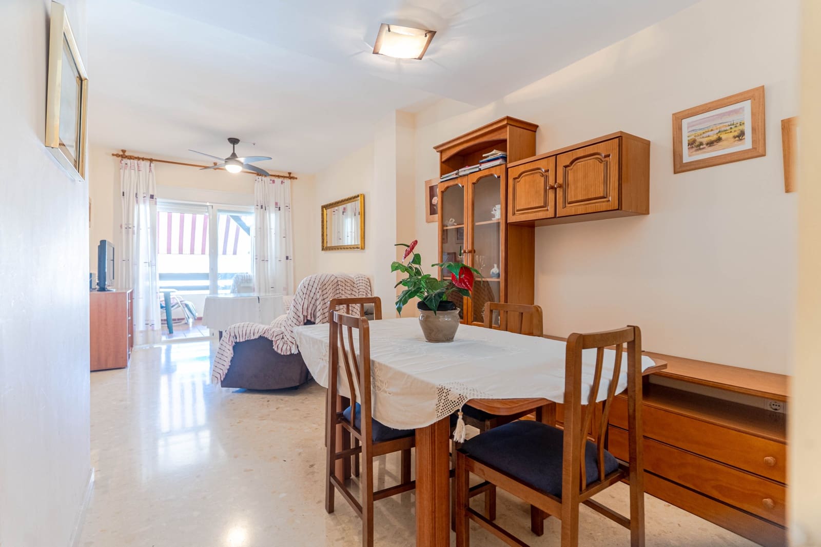 2 bedroom Flat for sale in Calahonda with garage - € 189,900 (Ref: 10042197)
