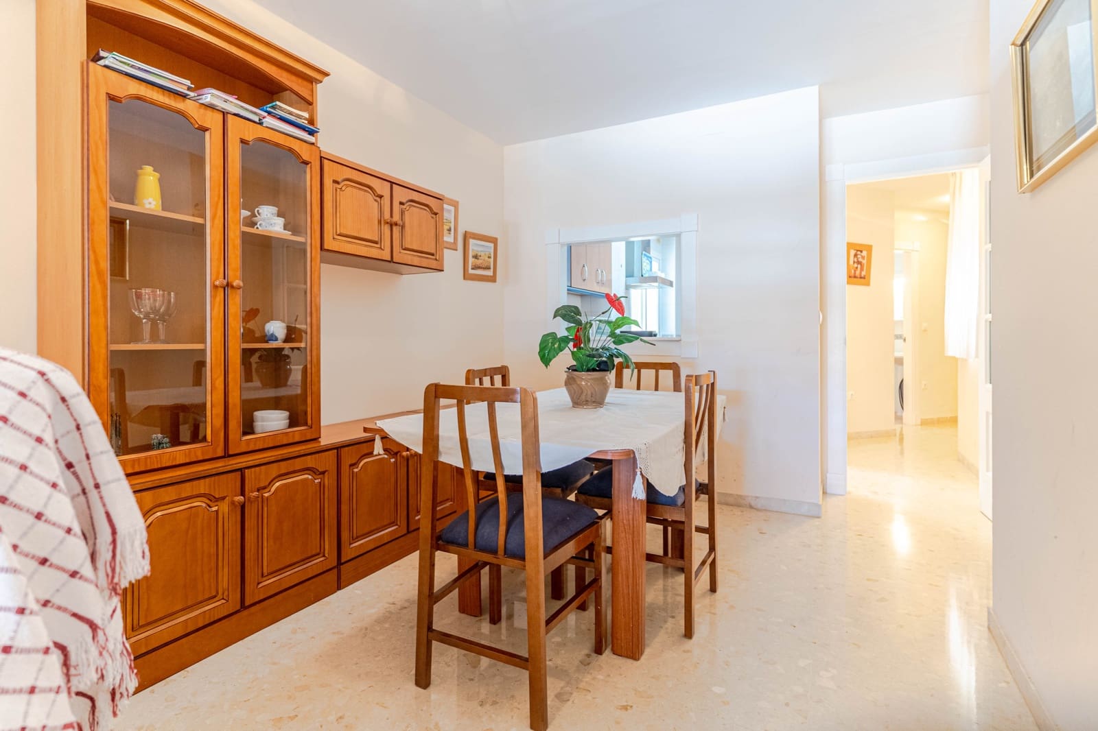 2 bedroom Flat for sale in Calahonda with garage - € 189,900 (Ref: 10042197)