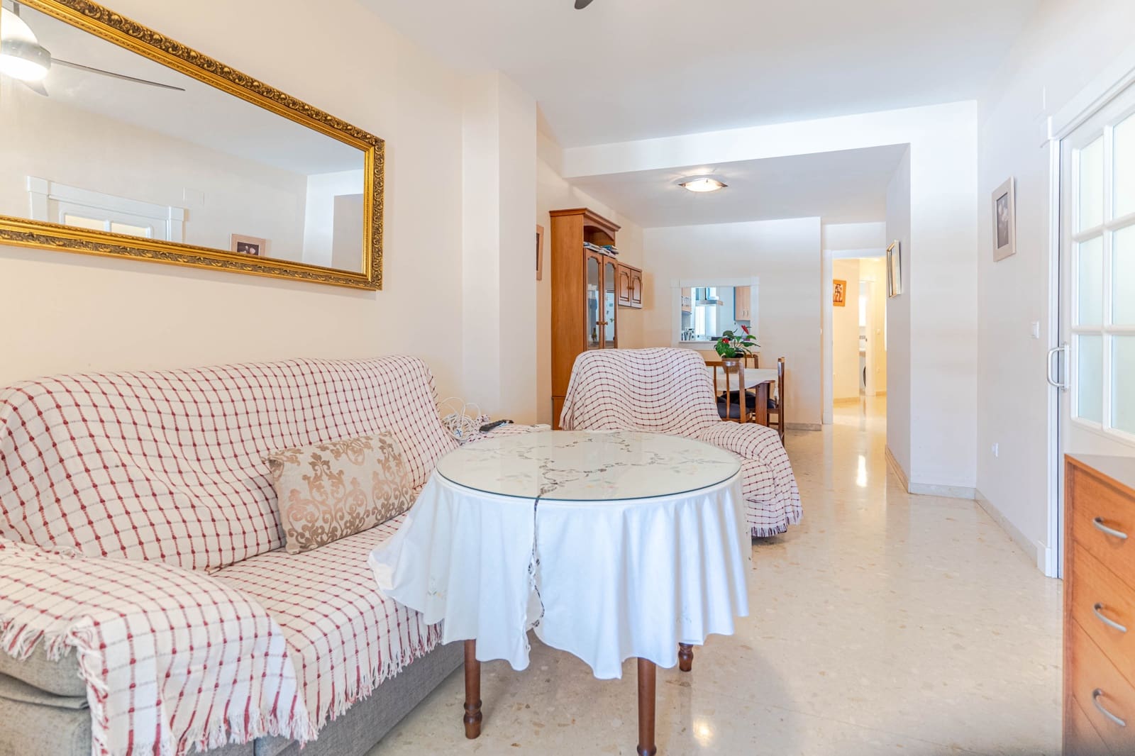 2 bedroom Flat for sale in Calahonda with garage - € 189,900 (Ref: 10042197)