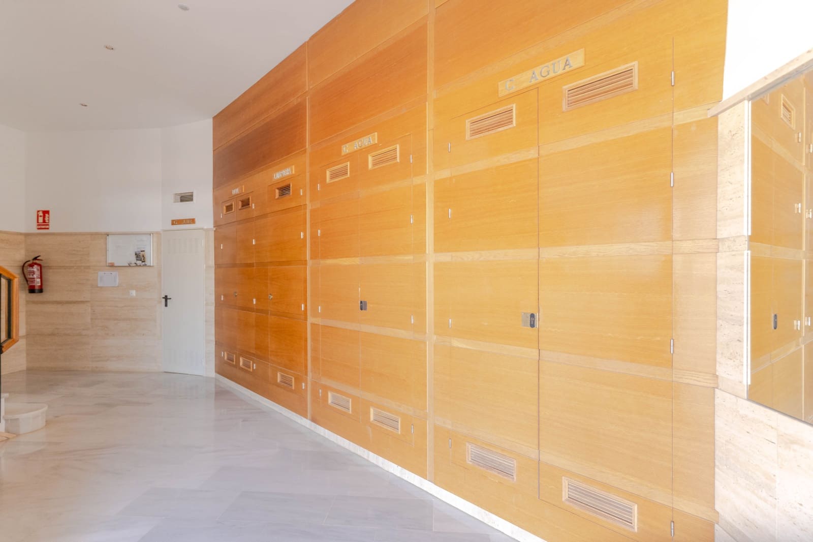 2 bedroom Flat for sale in Calahonda with garage - € 189,900 (Ref: 10042197)
