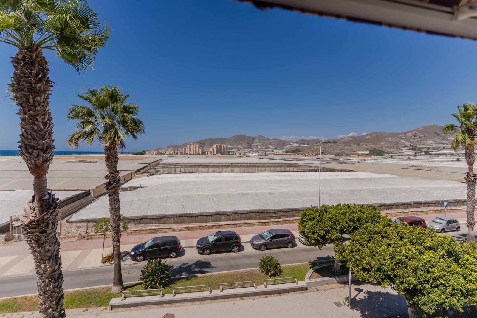 2 bedroom Flat for sale in Calahonda with garage - € 189,900 (Ref: 10042197)