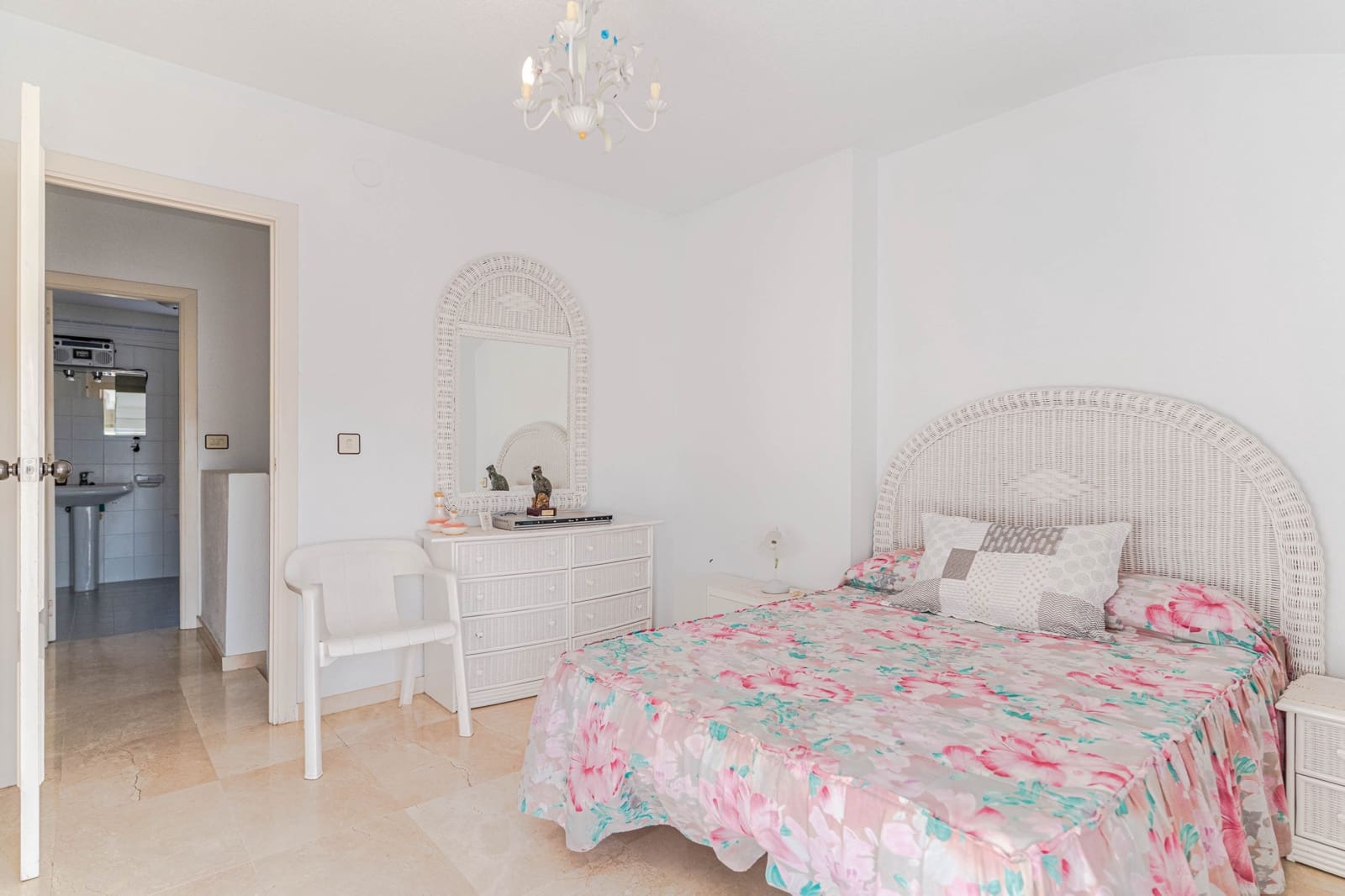 2 chambre Villa/Maison Mitoyenne à vendre à Calahonda avec piscine garage - 219 900 € (Ref: 10042212)