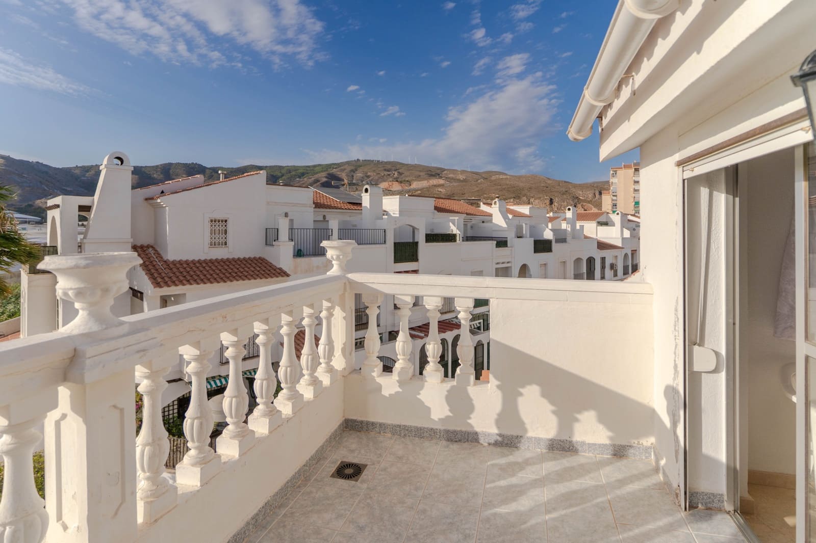 2 chambre Villa/Maison Mitoyenne à vendre à Calahonda avec piscine garage - 219 900 € (Ref: 10042212)