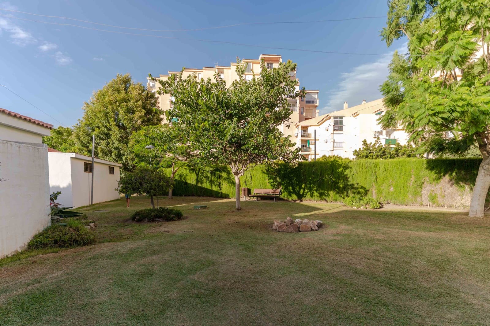 2 chambre Villa/Maison Mitoyenne à vendre à Calahonda avec piscine garage - 219 900 € (Ref: 10042212)