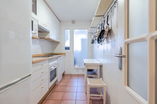 2 slaapkamer Flat te koop in Calahonda, Motril met zwembad - € 189.900 (Ref: 10158656)