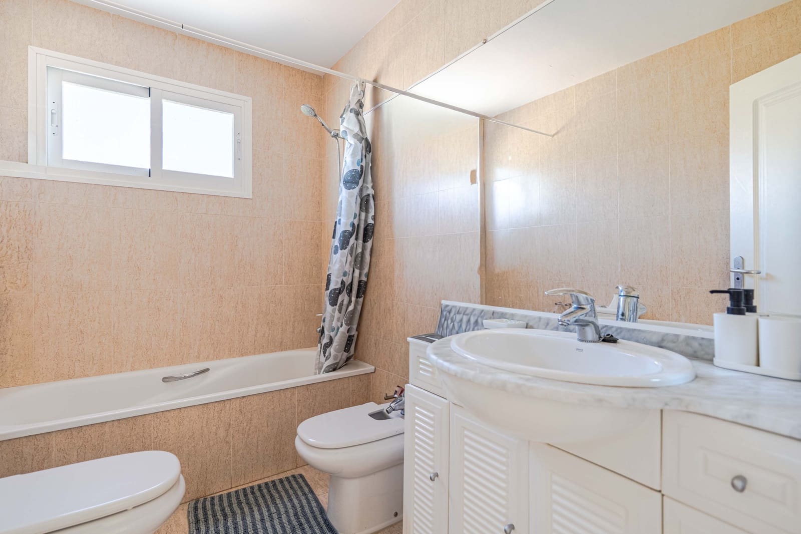 2 slaapkamer Flat te koop in Calahonda met zwembad - € 189.900 (Ref: 10158656)