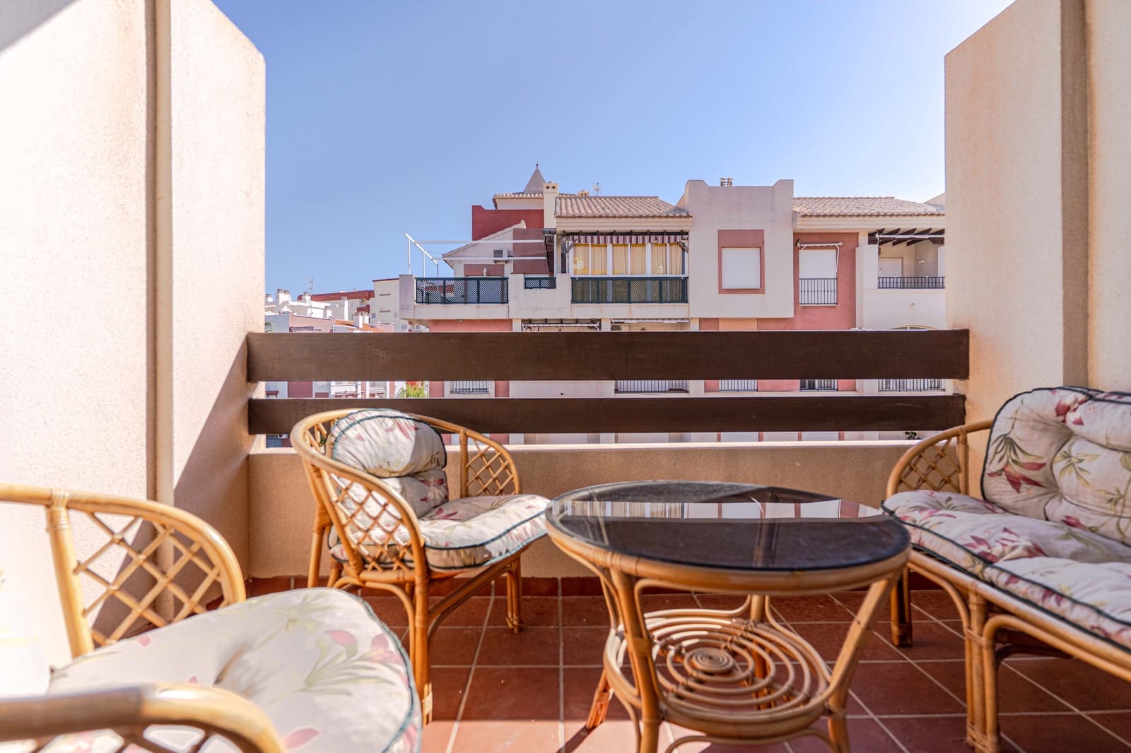2 slaapkamer Flat te koop in Calahonda met zwembad - € 189.900 (Ref: 10158656)