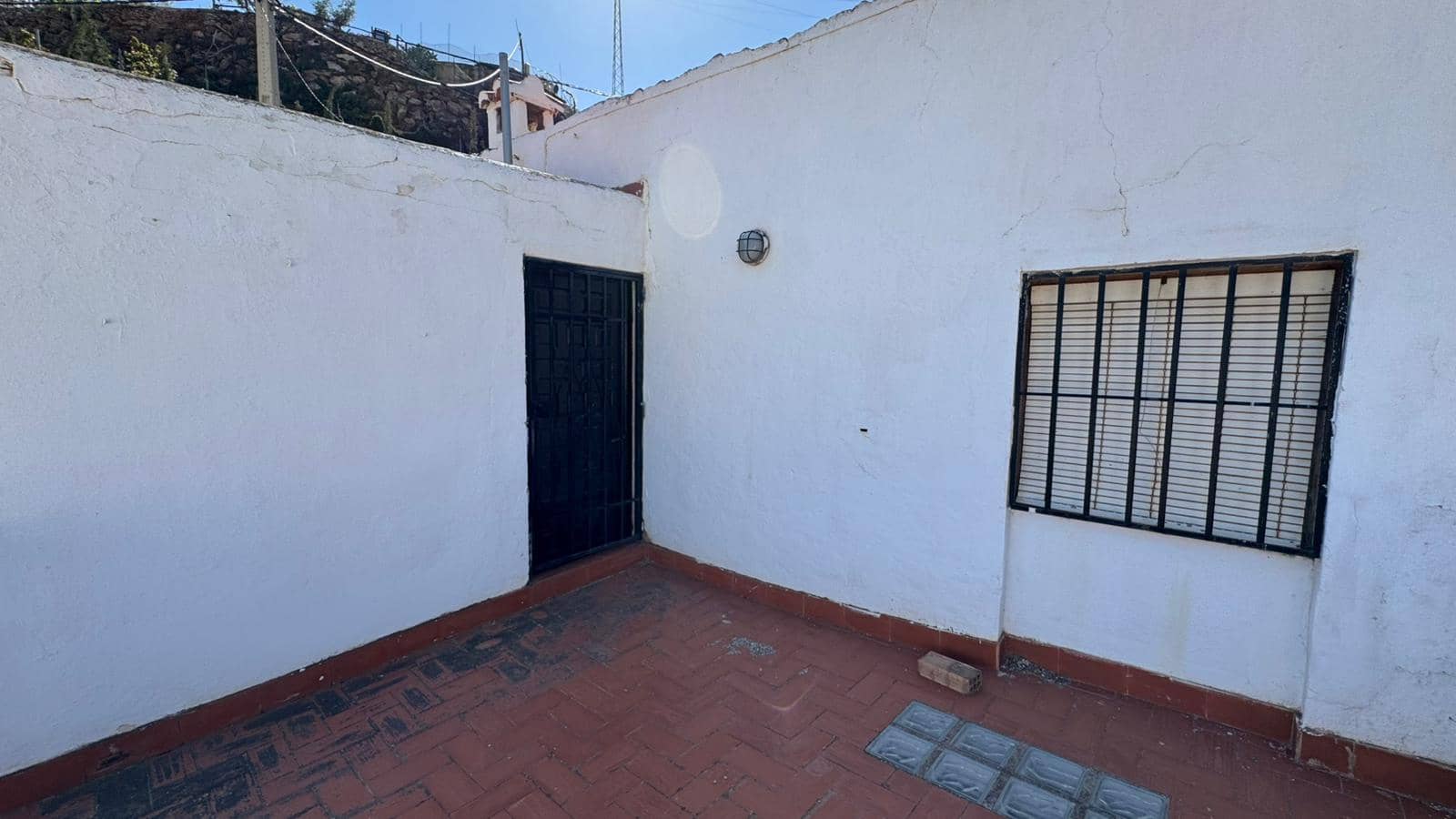 5 soveværelse Finca/Landehus til salg i Castell de Ferro med garage - € 159.900 (Ref: 9823667)
