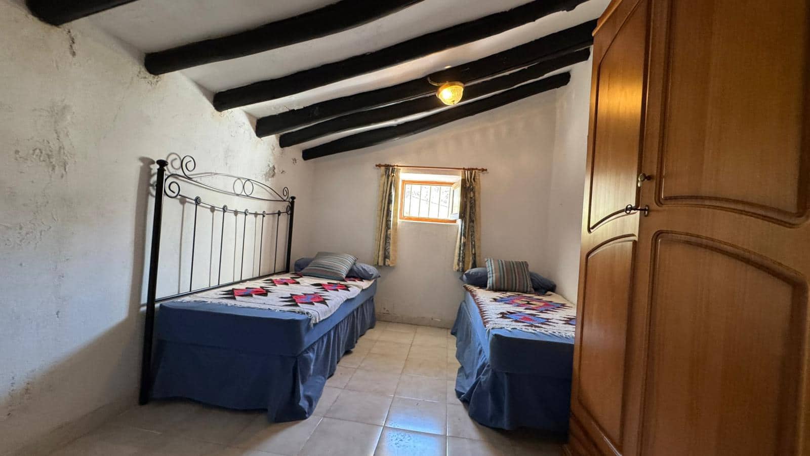5 soveværelse Finca/Landehus til salg i Castell de Ferro med garage - € 159.900 (Ref: 9823667)