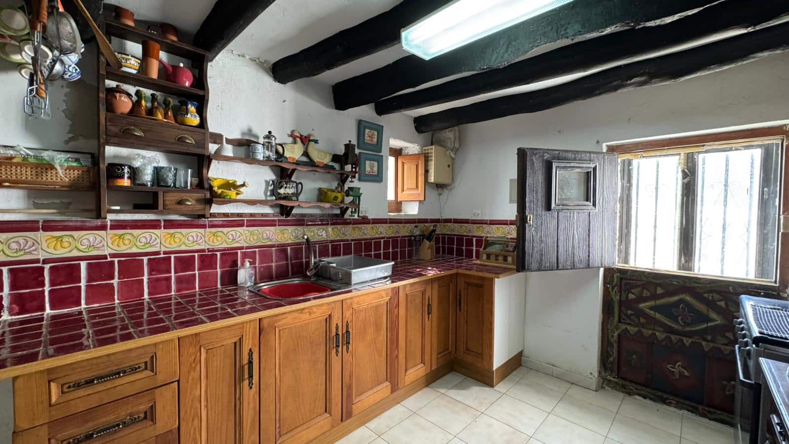 5 soveværelse Finca/Landehus til salg i Castell de Ferro med garage - € 159.900 (Ref: 9823667)