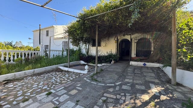 5 soveværelse Finca/Landehus til salg i Castell de Ferro, Gualchos med garage - € 159.900 (Ref: 9823667)