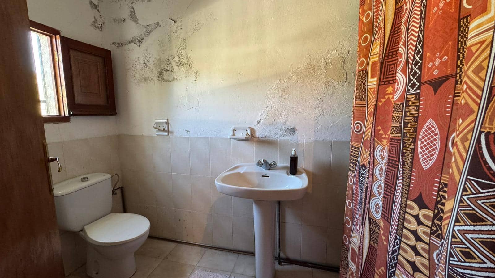 5 soveværelse Finca/Landehus til salg i Castell de Ferro med garage - € 159.900 (Ref: 9823667)