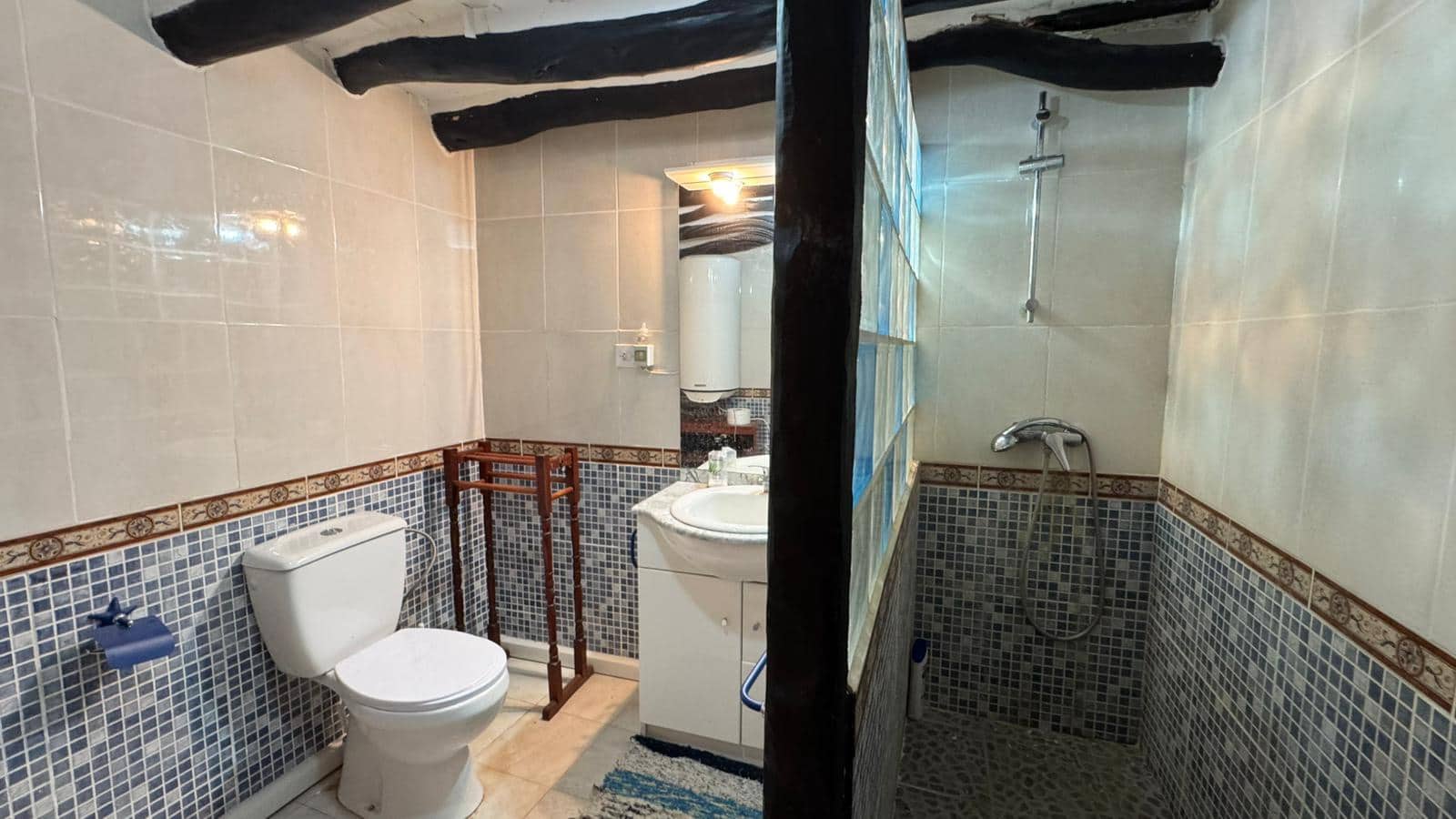 5 soveværelse Finca/Landehus til salg i Castell de Ferro med garage - € 159.900 (Ref: 9823667)