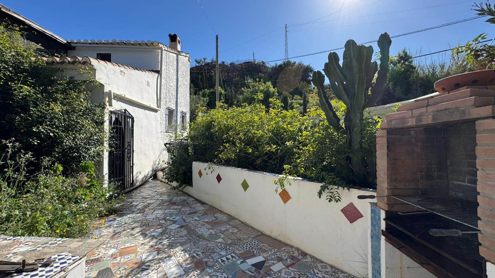 5 soveværelse Finca/Landehus til salg i Castell de Ferro med garage - € 159.900 (Ref: 9823667)