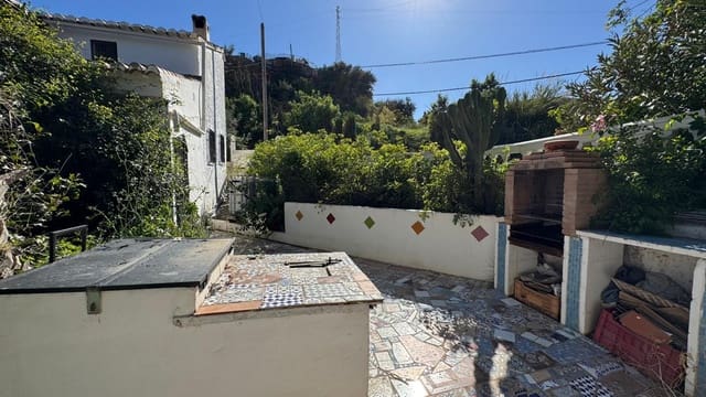 5 soveværelse Finca/Landehus til salg i Castell de Ferro, Gualchos med garage - € 159.900 (Ref: 9823667)