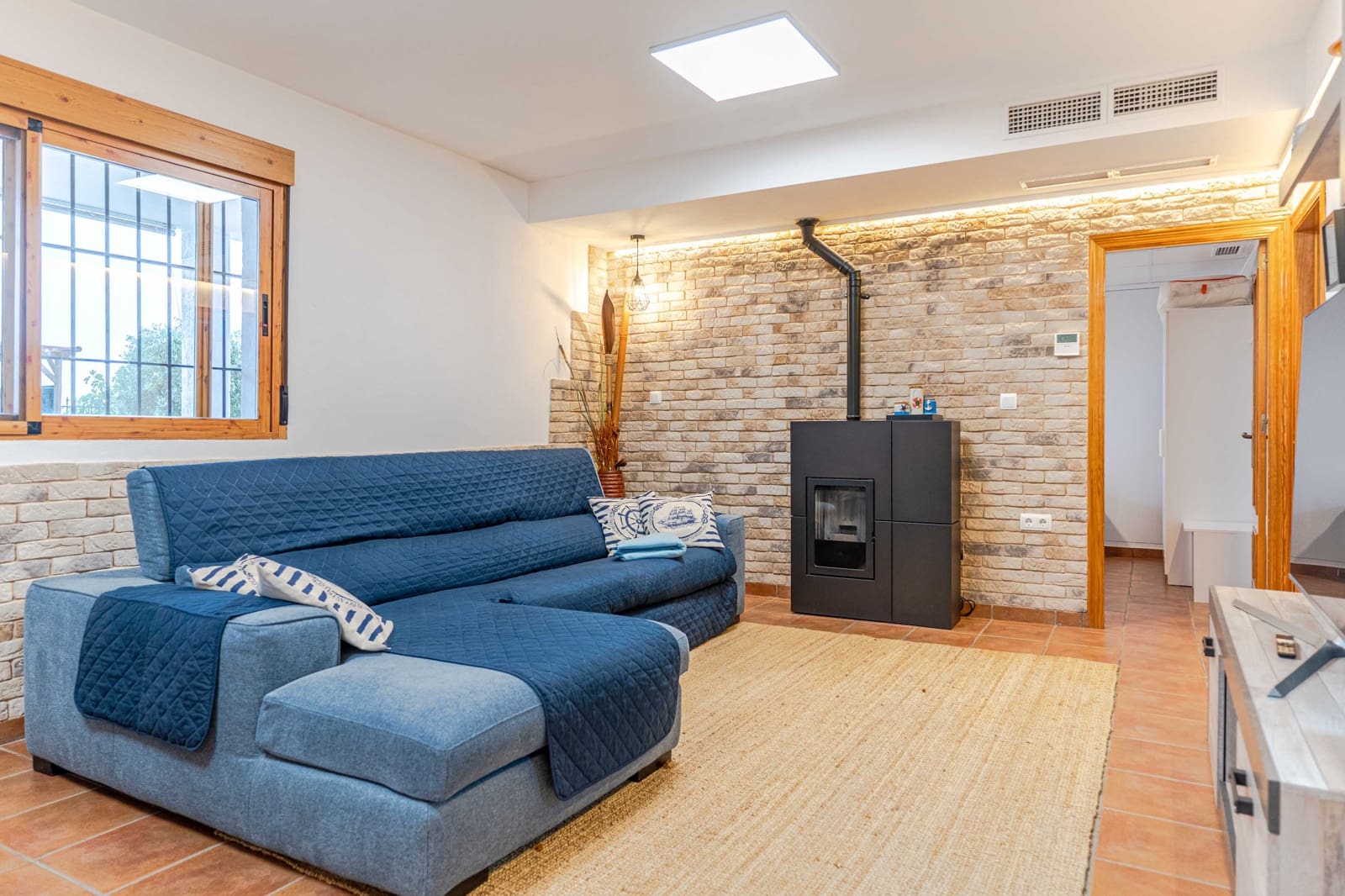 3 slaapkamer Finca/Landhuis te koop in Albondon met garage - € 259.900 (Ref: 9830326)
