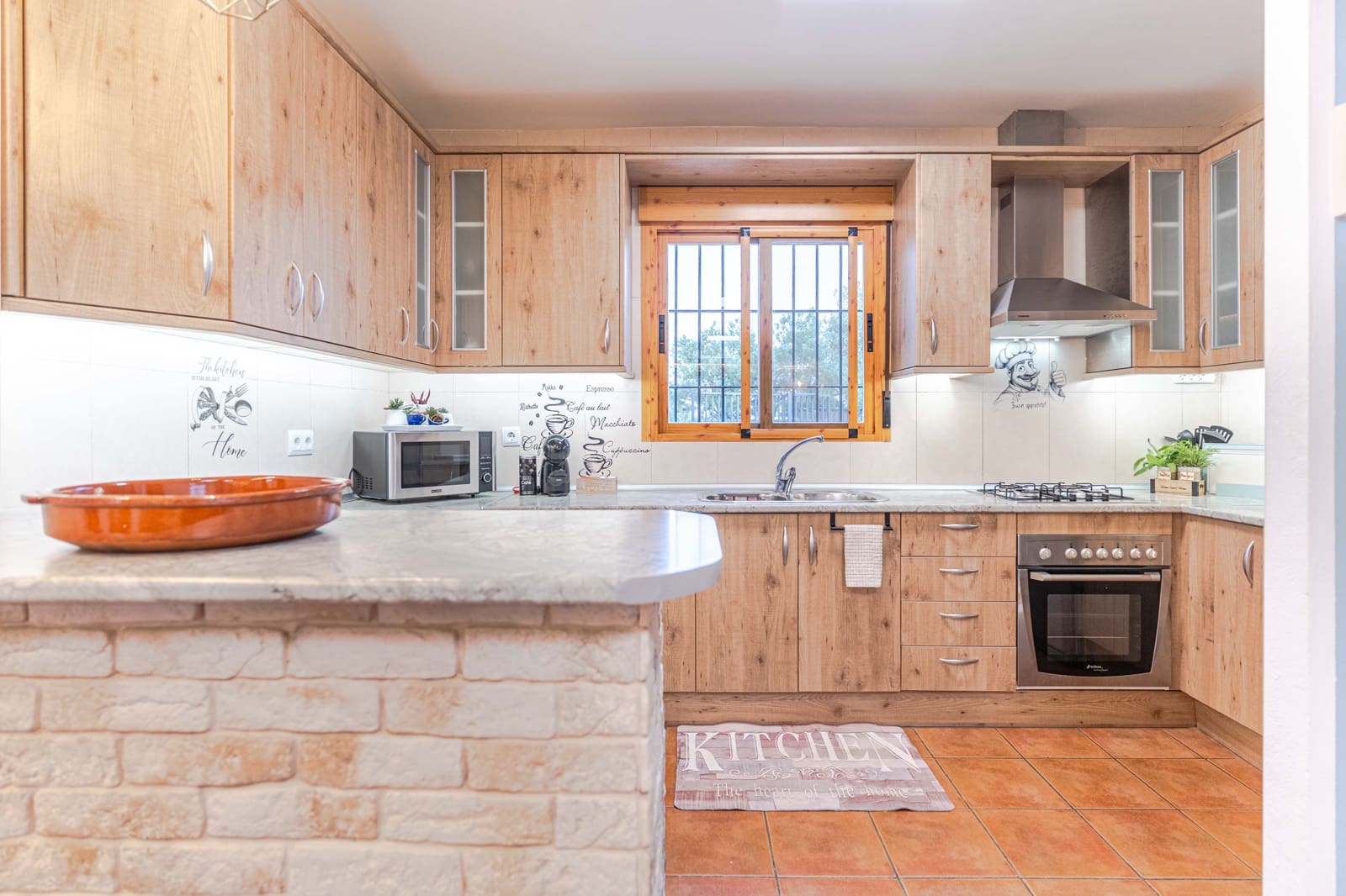 3 slaapkamer Finca/Landhuis te koop in Albondon met garage - € 259.900 (Ref: 9830326)