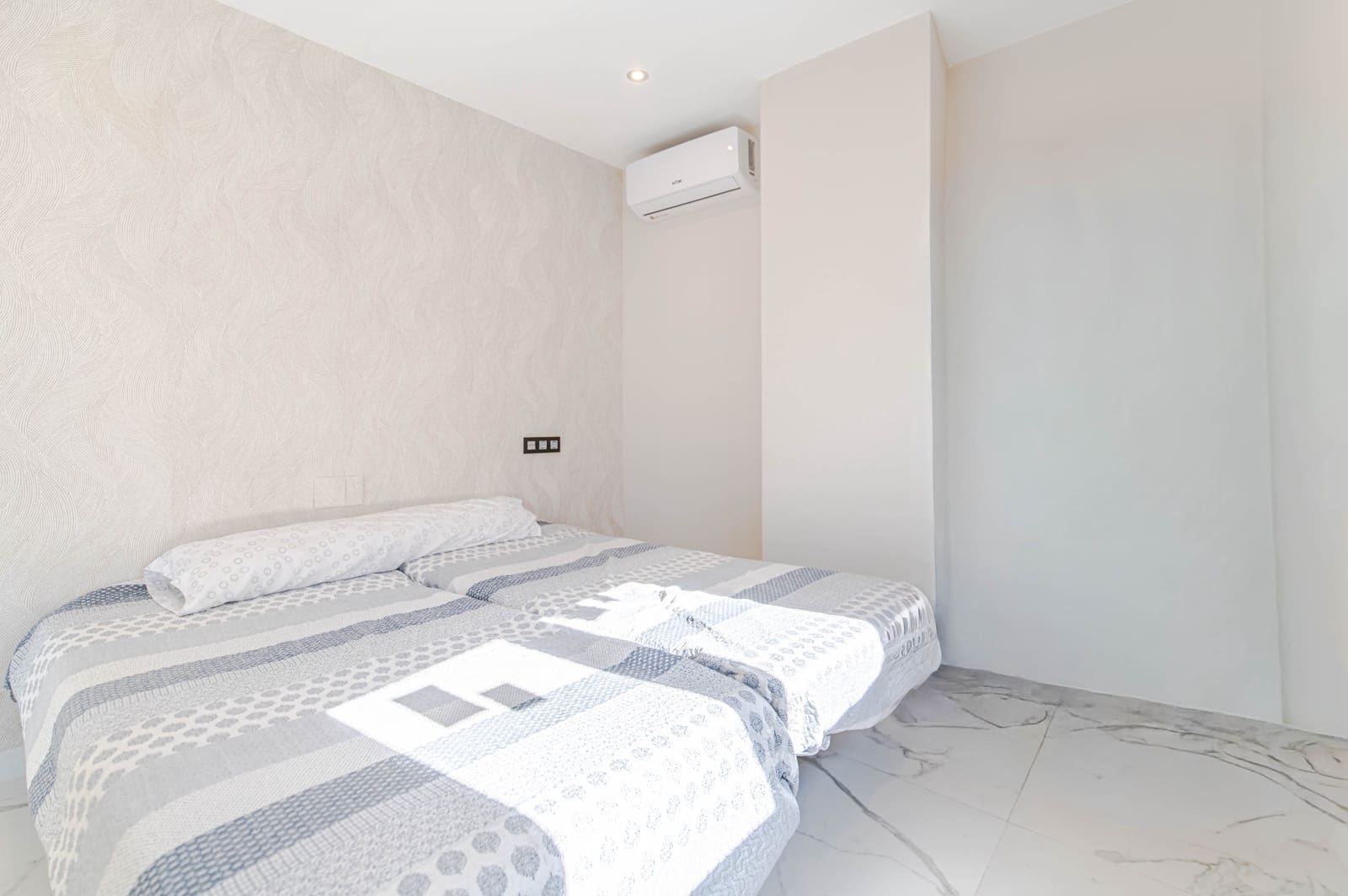 3 bedroom Penthouse for sale in Castell de Ferro - € 199,900 (Ref: 9850559)