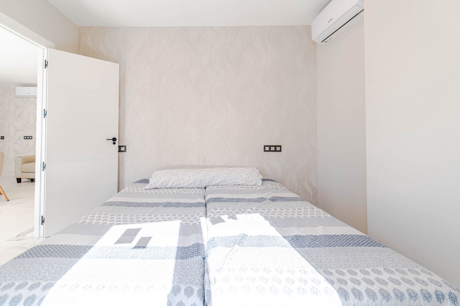 3 bedroom Penthouse for sale in Castell de Ferro - € 199,900 (Ref: 9850559)
