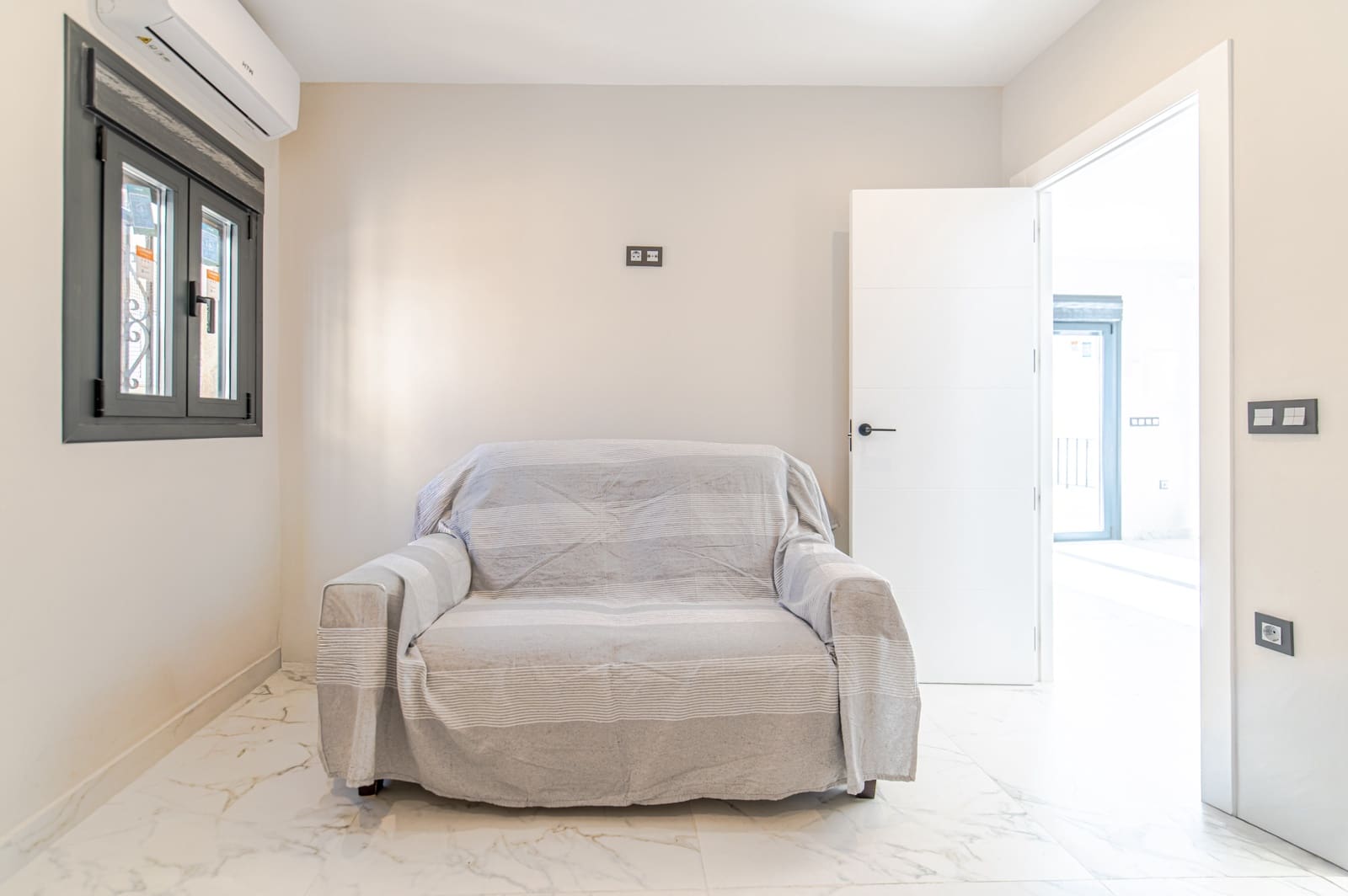 3 bedroom Penthouse for sale in Castell de Ferro - € 199,900 (Ref: 9850559)