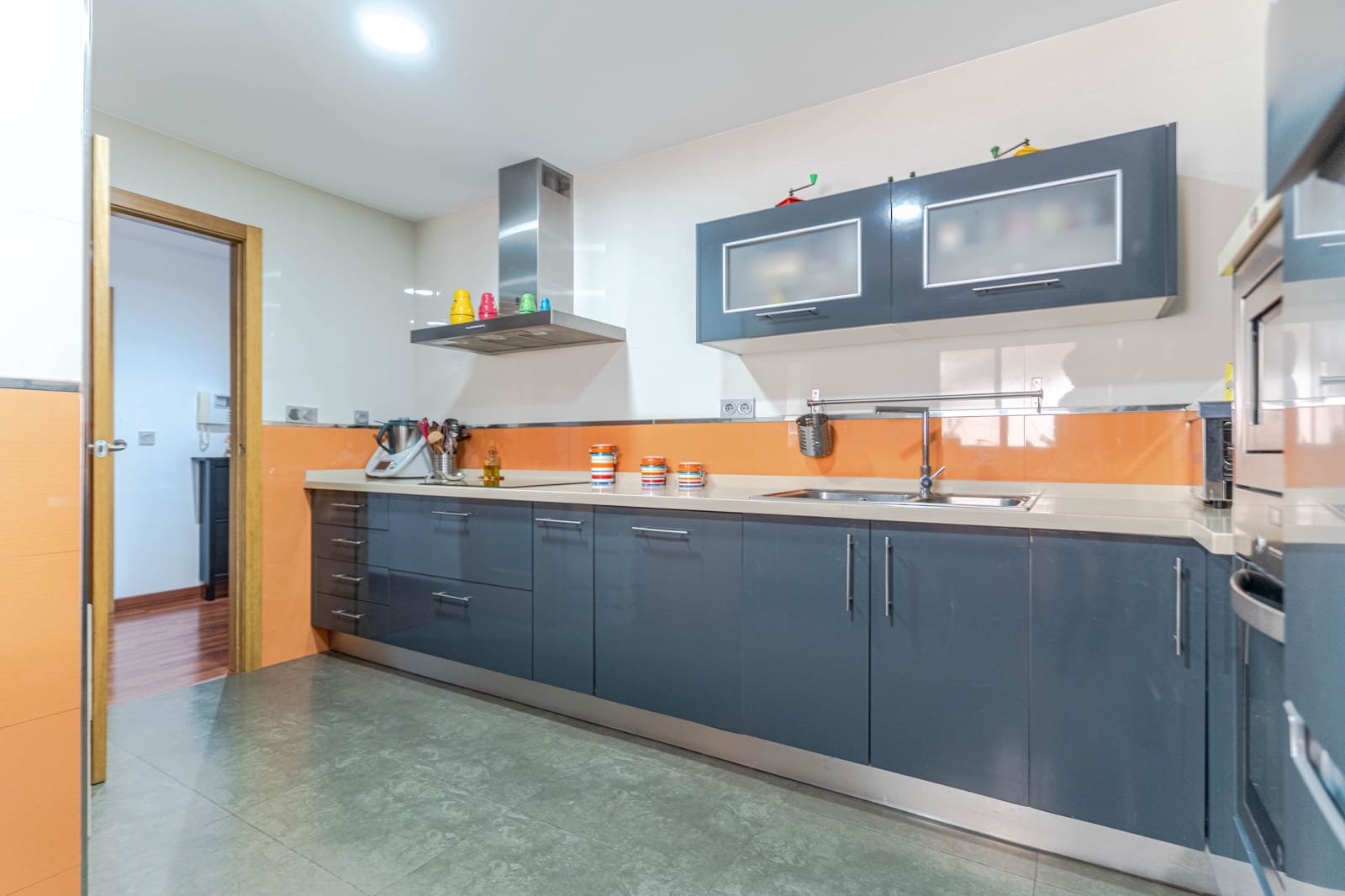 3 makuuhuone Asunto myytävänä paikassa Motril mukana 
autotalli - 230 000 € (Ref: 9866178)