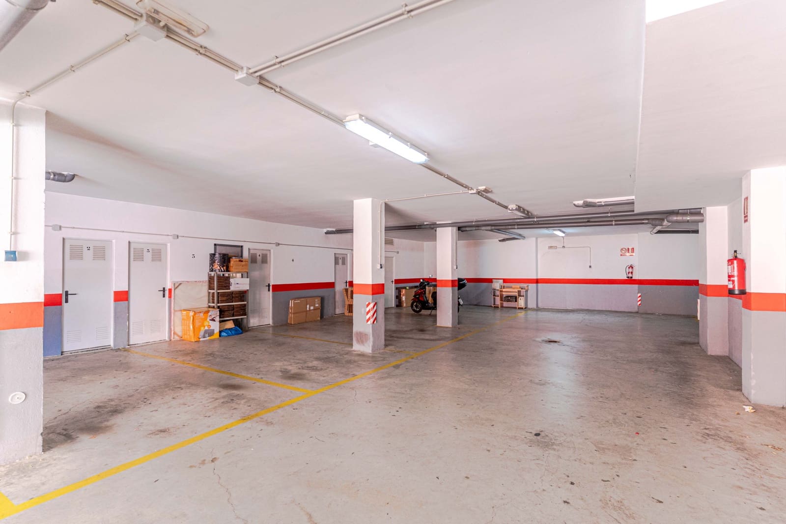 3 makuuhuone Asunto myytävänä paikassa Motril mukana 
autotalli - 230 000 € (Ref: 9866178)