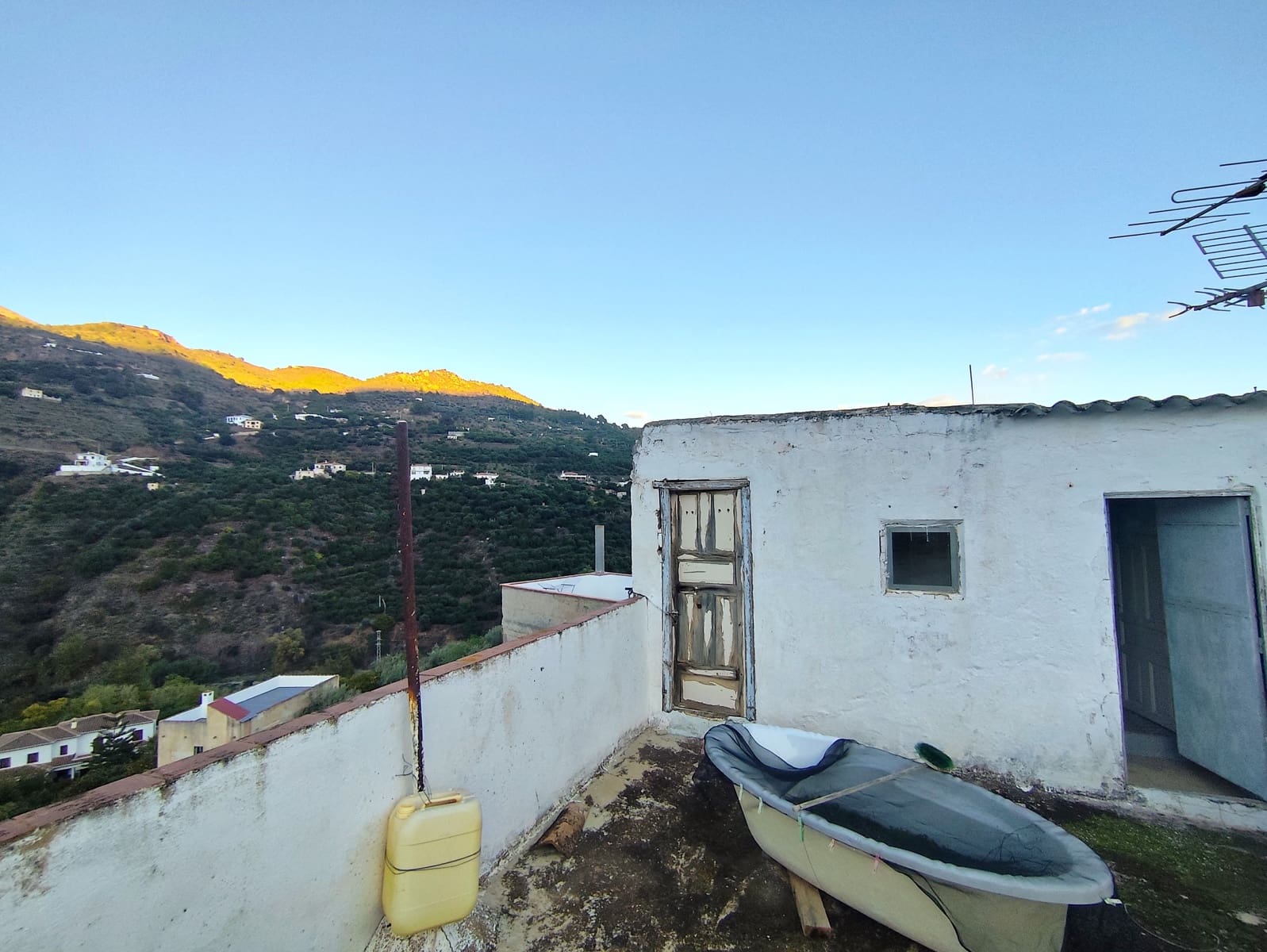 2 bedroom Townhouse for sale in Guajar Fondon - € 44,900 (Ref: 9866225)
