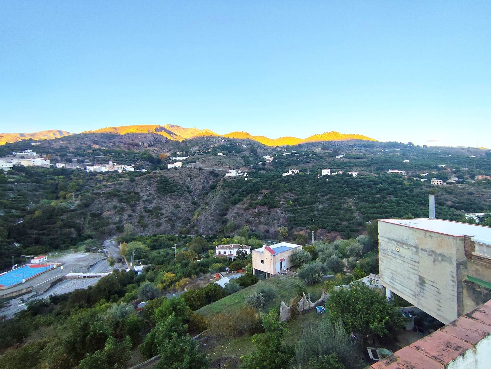2 bedroom Townhouse for sale in Guajar Fondon - € 44,900 (Ref: 9866225)