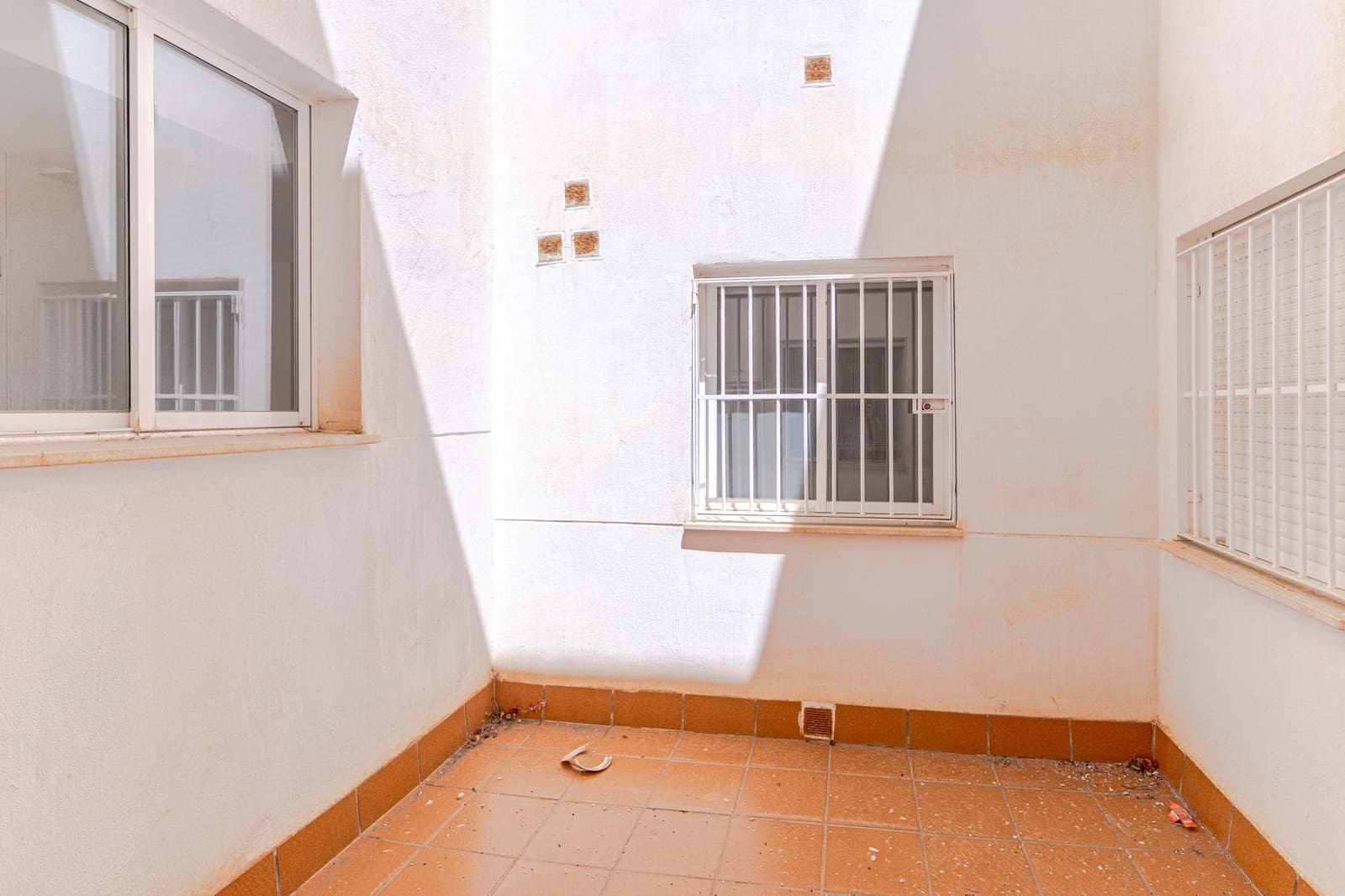 2 slaapkamer Strandappartement te koop in Castillo de Banos met zwembad garage - € 169.000 (Ref: 9872783)