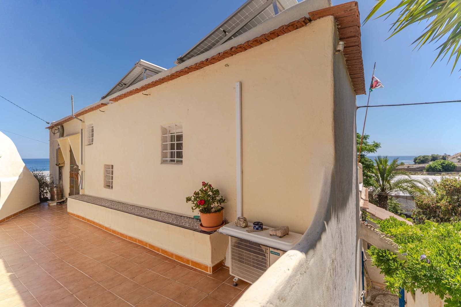 3 bedroom Townhouse for sale in Albunol with garage - € 159,900 (Ref: 9875279)
