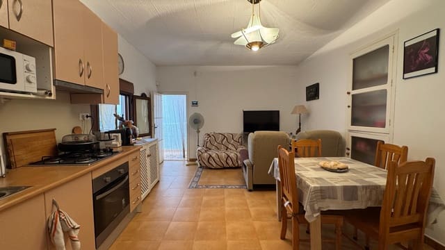 3 slaapkamer Halfvrijstaande villa te koop in Murtas met garage - € 79.900 (Ref: 9877532)
