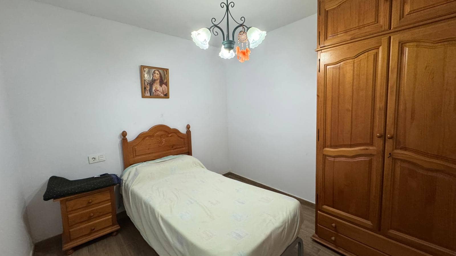 3 slaapkamer Halfvrijstaande villa te koop in Murtas - € 69.900 (Ref: 9877575)