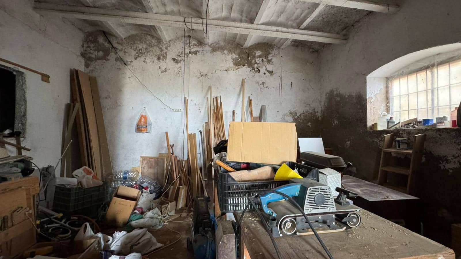 3 slaapkamer Halfvrijstaande villa te koop in Murtas - € 69.900 (Ref: 9877575)
