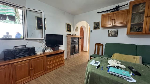 3 slaapkamer Halfvrijstaande villa te koop in Murtas - € 69.900 (Ref: 9877575)