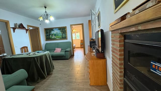 3 slaapkamer Halfvrijstaande villa te koop in Murtas - € 69.900 (Ref: 9877575)