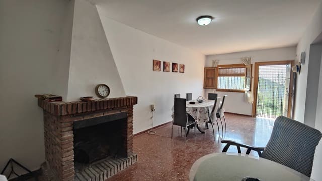 2 makuuhuone Omakotitalo myytävänä paikassa Vélez de Benaudalla - 69 900 € (Ref: 9879550)