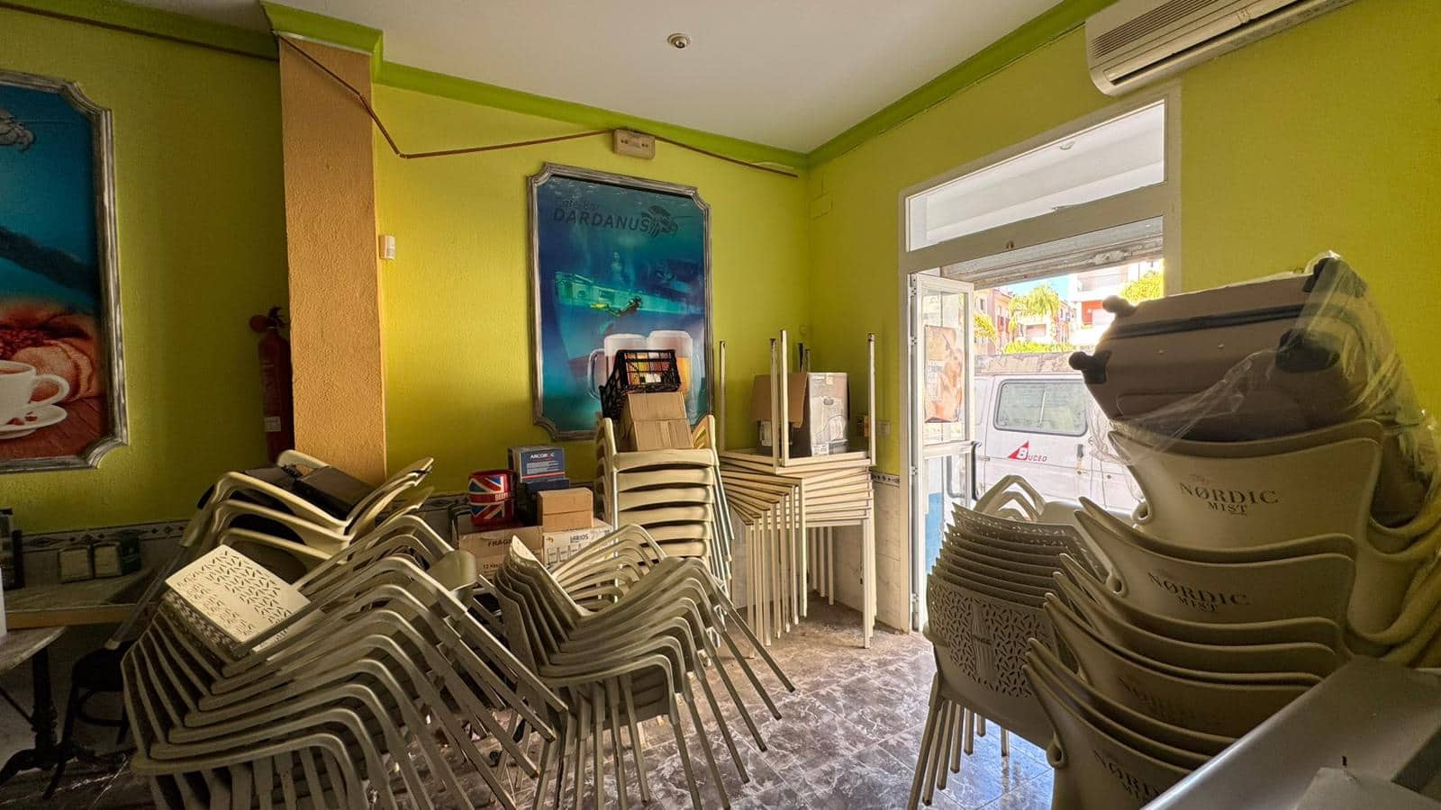 Ladenlokal zu verkaufen in Calahonda - 83.900 € (Ref: 9879840)