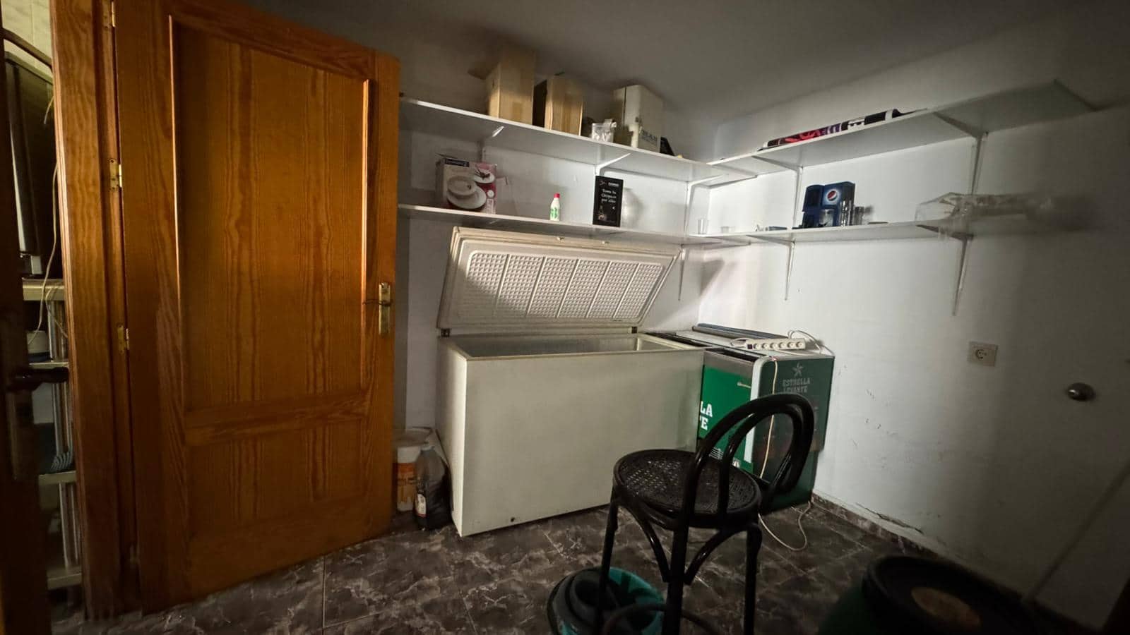 Ladenlokal zu verkaufen in Calahonda - 83.900 € (Ref: 9879840)