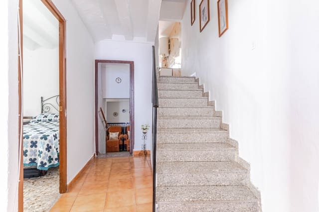 Casa de 6 habitaciones en Guajar Fondon, Los Guajares en venta - 120.000 € (Ref: 9946036)