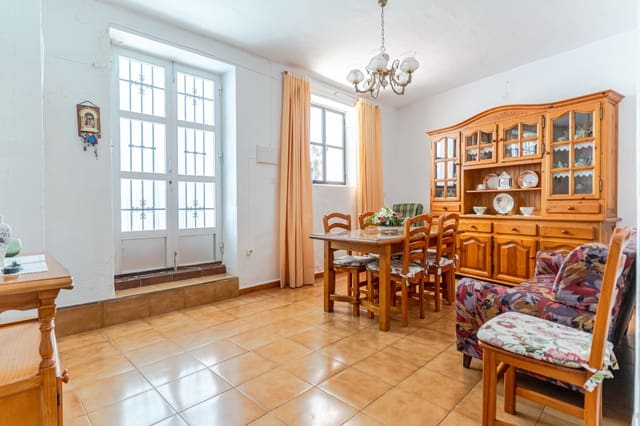 Casa de 6 habitaciones en Guajar Fondon, Los Guajares en venta - 120.000 € (Ref: 9946036)