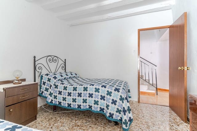 Casa de 6 habitaciones en Guajar Fondon, Los Guajares en venta - 120.000 € (Ref: 9946036)